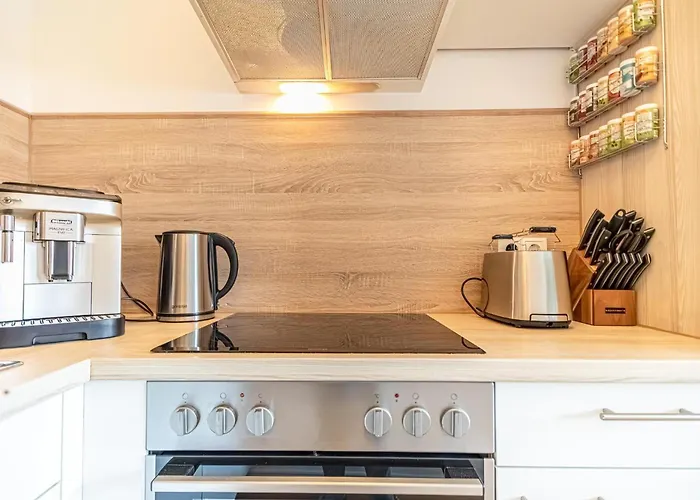 Apartmán Chic 1br & 1lr, Kingbed, Only 9 Min To Center Via Metro